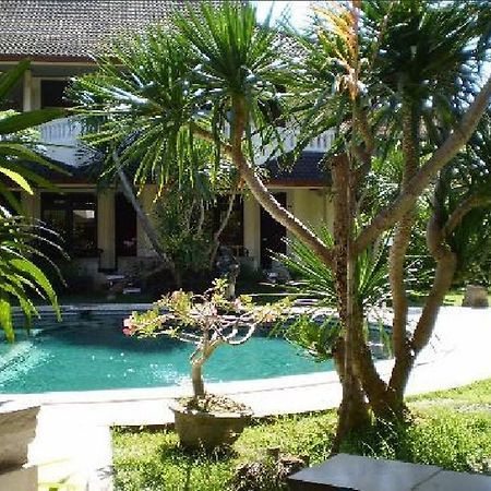 Dayu Hotel Kuta BALI Exterior foto